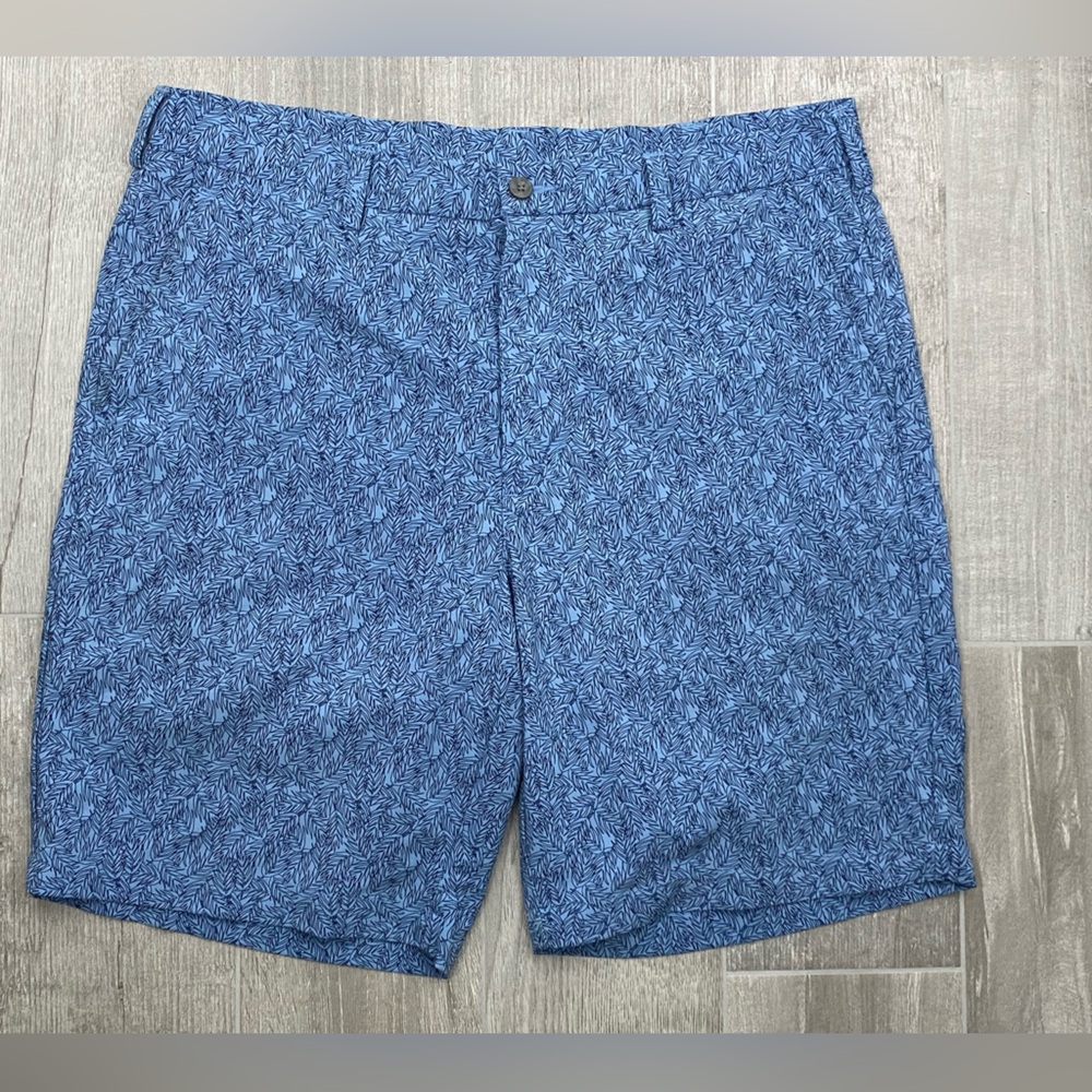 PGA Tour men's blue floral leaf golf shorts size 36